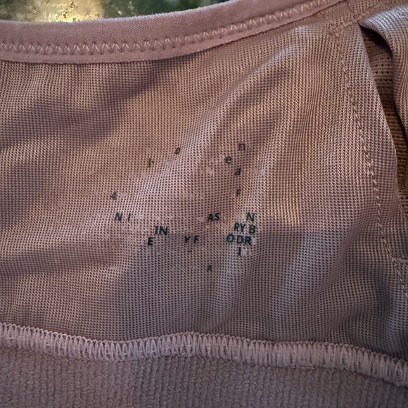 SHEFIT dusty pink ultimate sports bra with pads - Picture 4 of 4